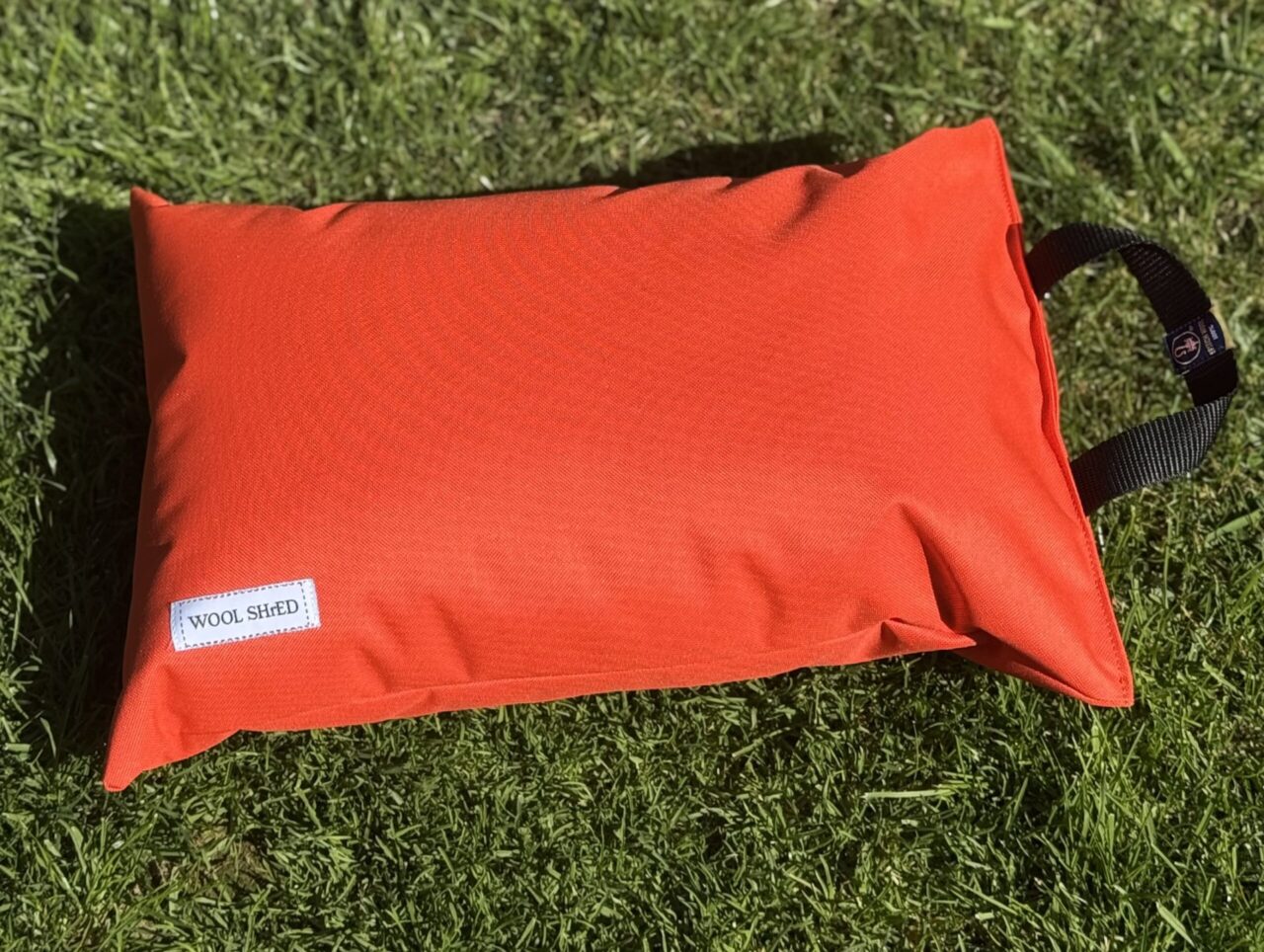 Orange Kneeler