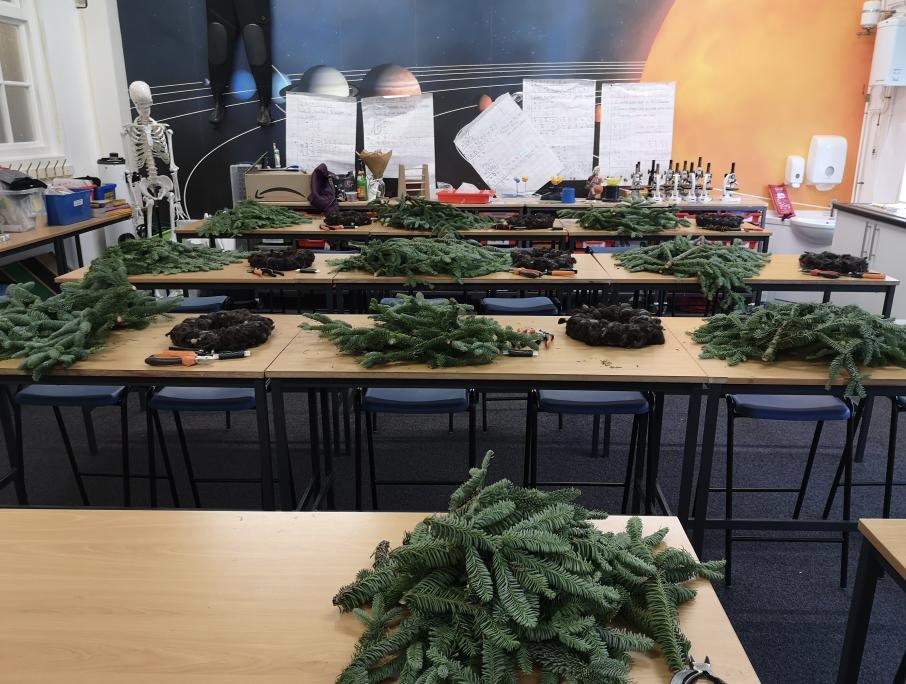 Wreath making workshop using Wool Shred